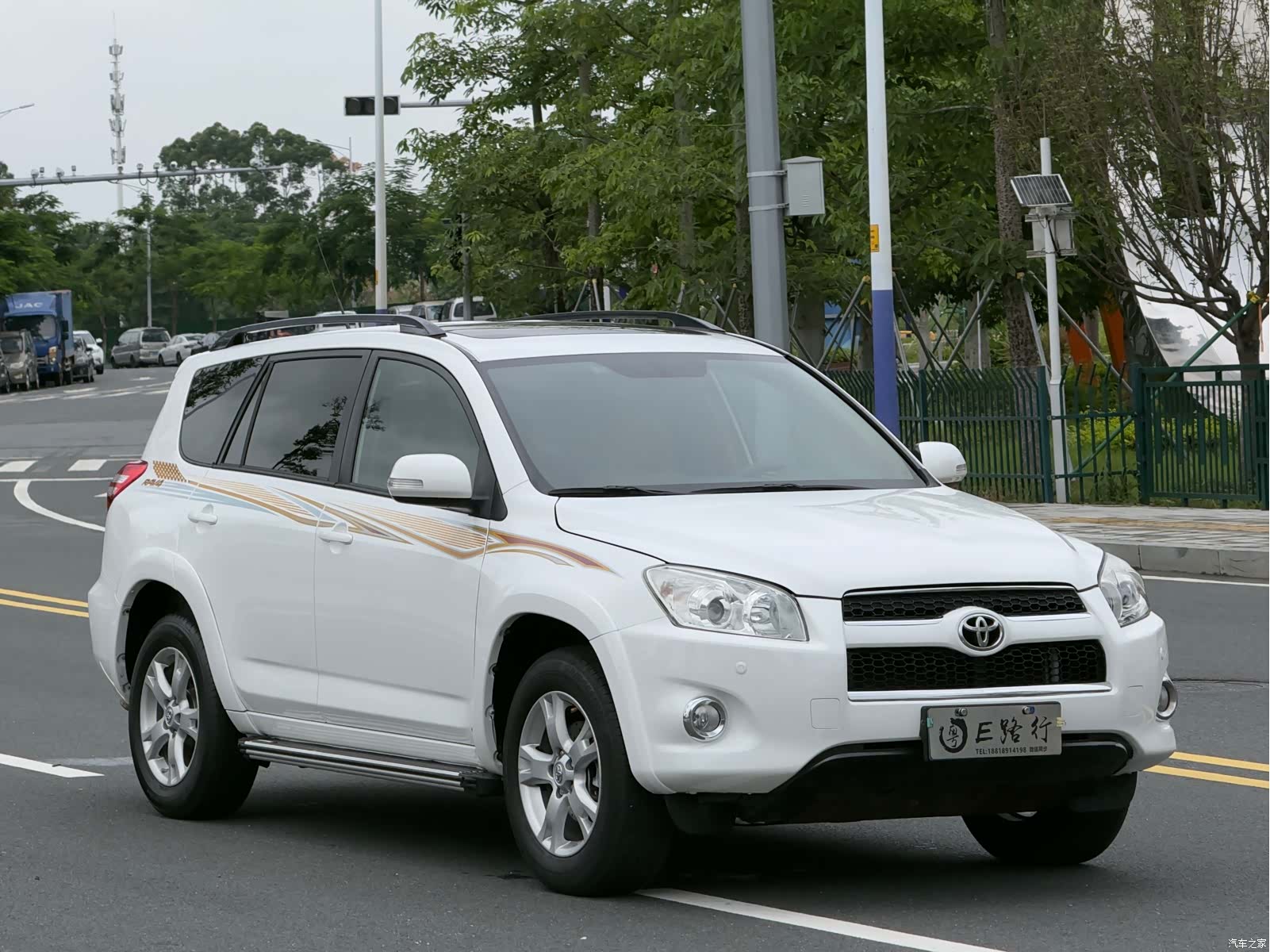 Toyota RAV4, 2011 3