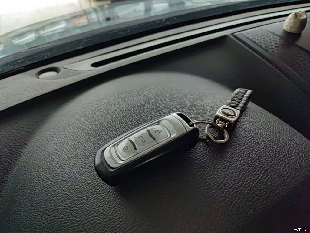 Geely Emgrand, 2015 9