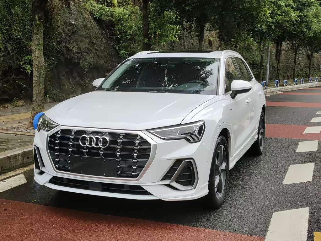 Audi Q3 2021 35 TFSI