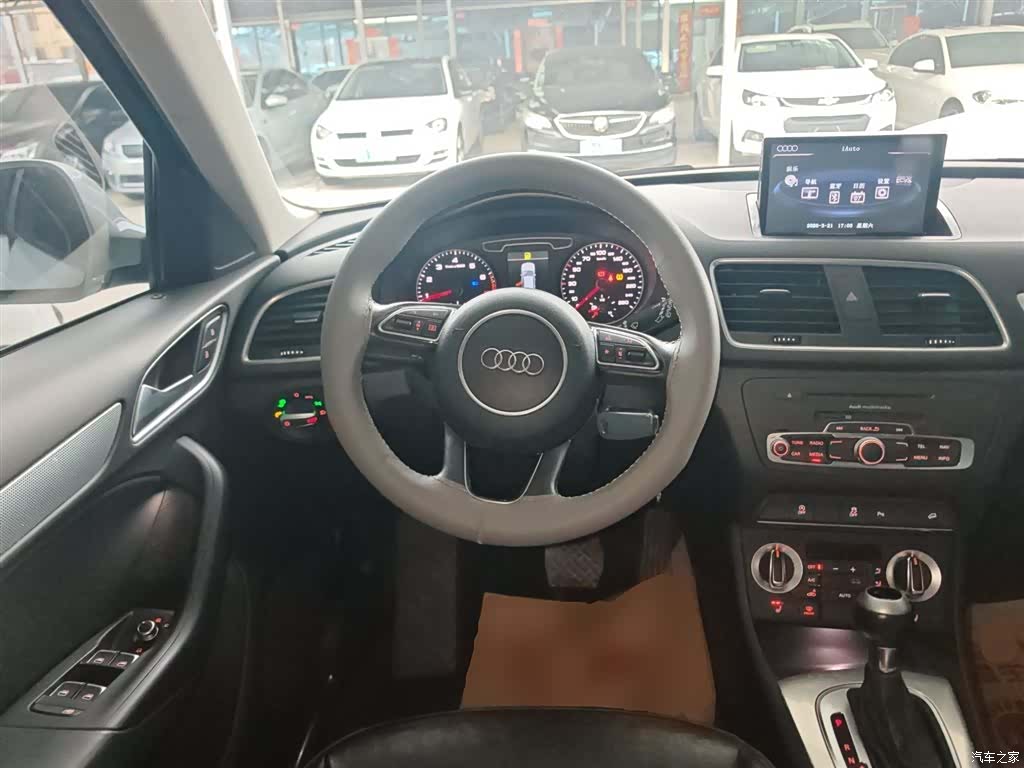 Audi Q3, 2015 11
