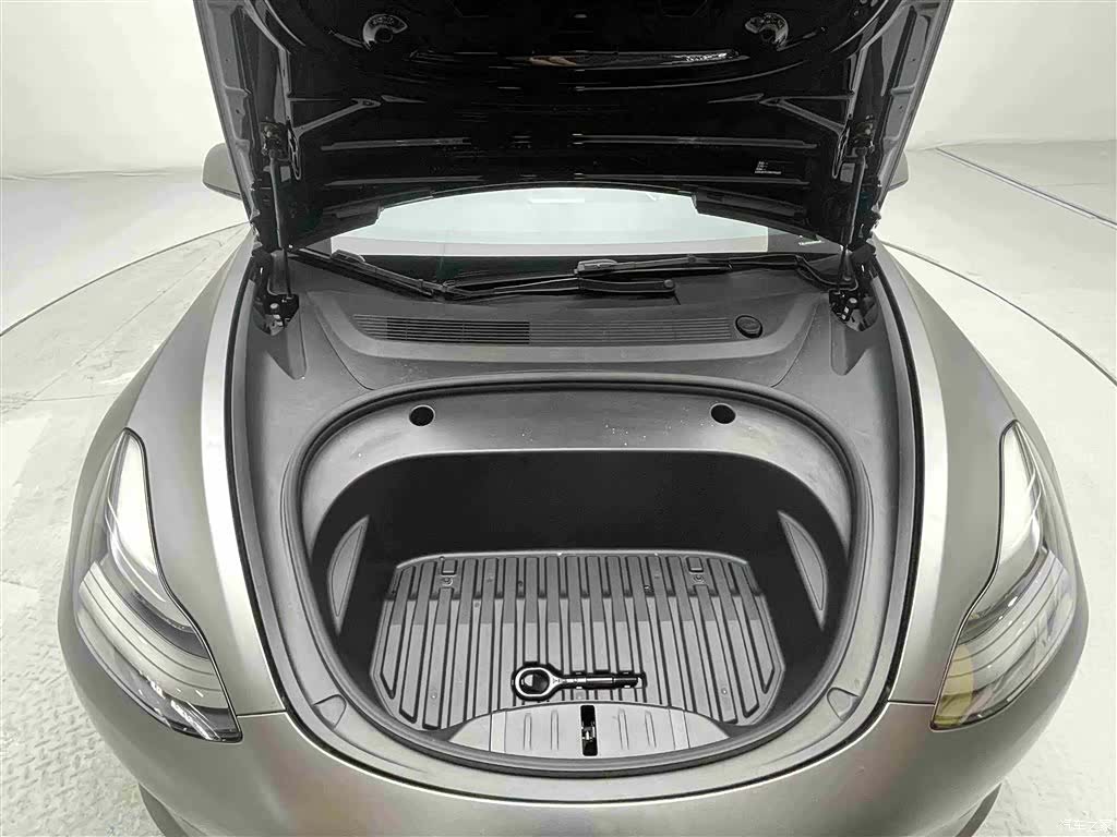 Tesla Model 3, 2021 14