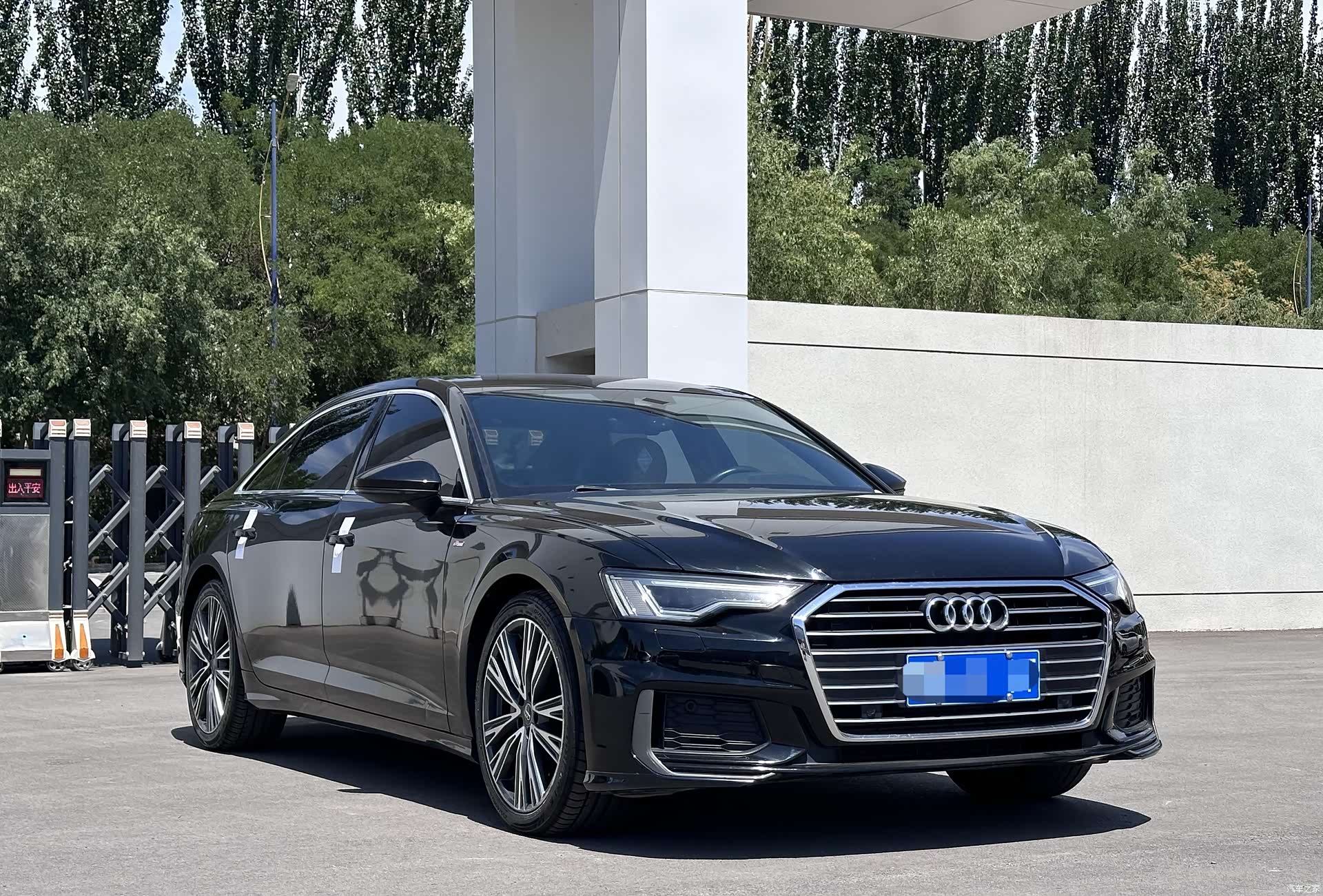 Audi A6L, 2021 3