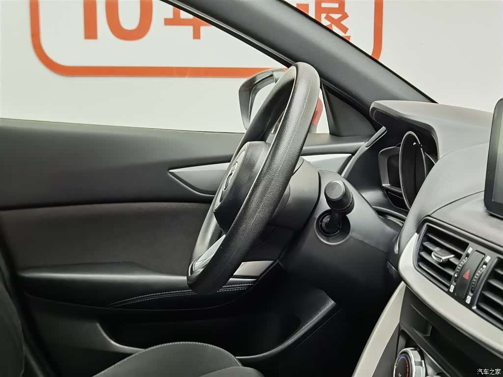 Mazda CX-4, 2019 22