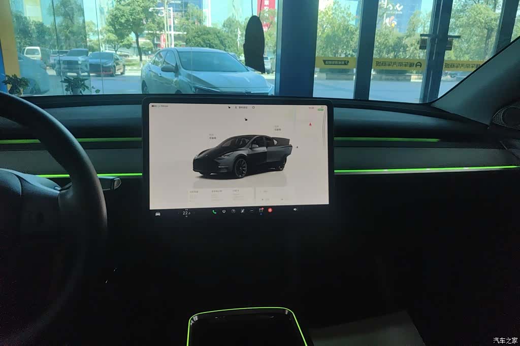 Tesla Model Y, 2024 13