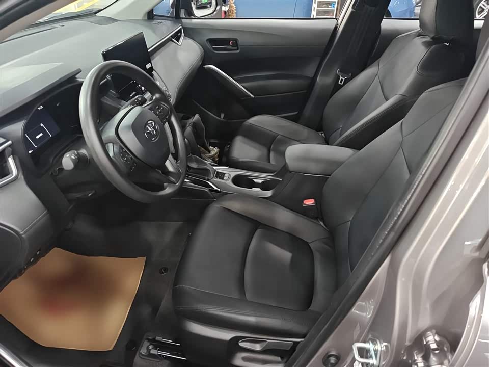 Toyota Corolla Sharp amplifier