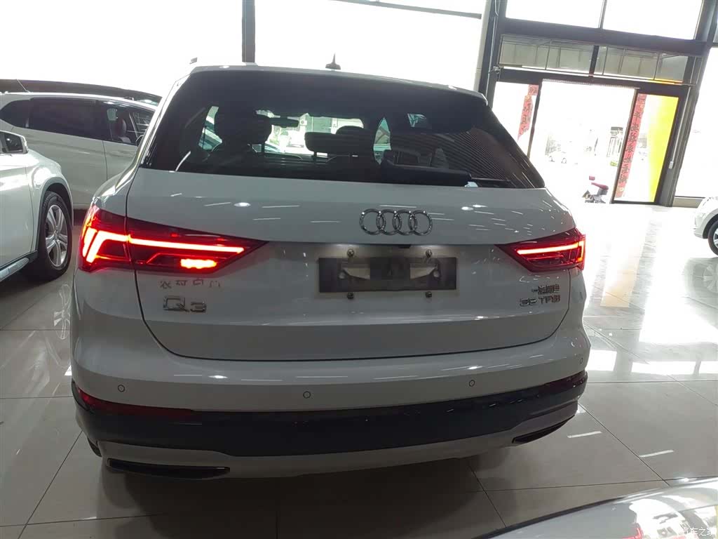 Audi Q3, 2021 3