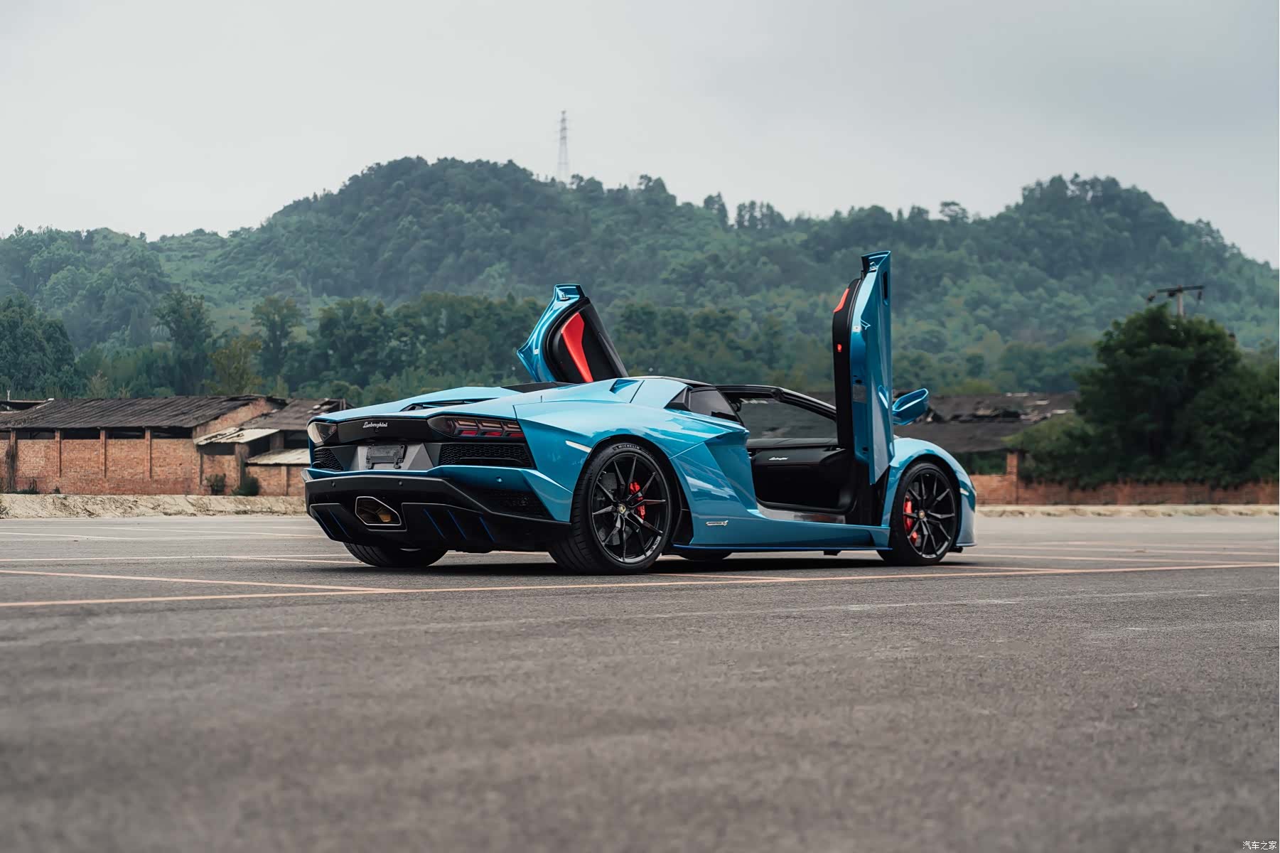 Lamborghini Aventador, 2019 6