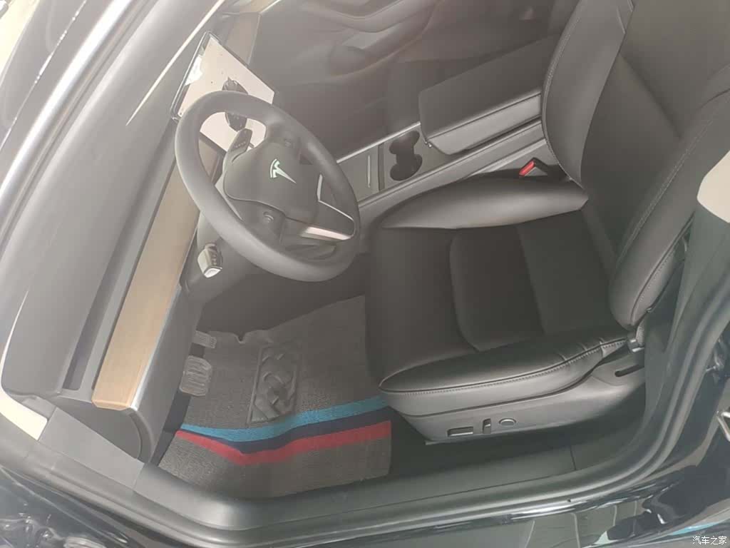 Tesla Model 3, 2022 15