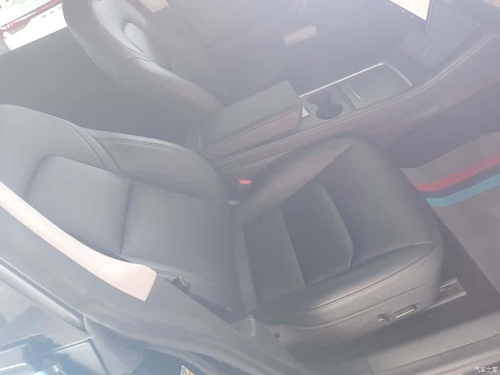 Tesla Model 3, 2022 25