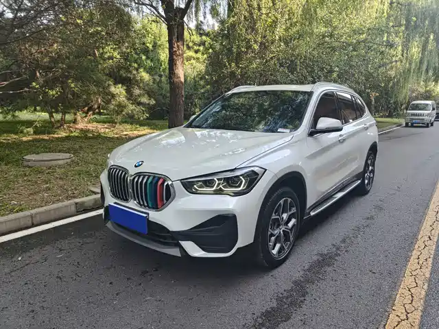 BMW X1 2020 — купить из Китая под заказ