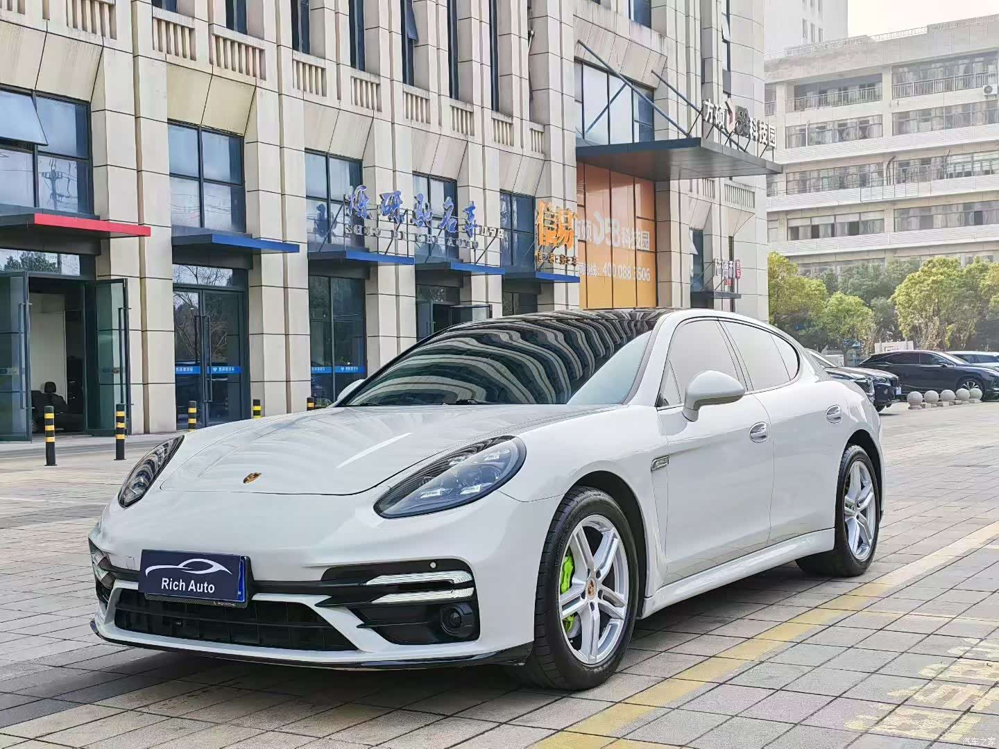 Porsche Panamera, 2013 1