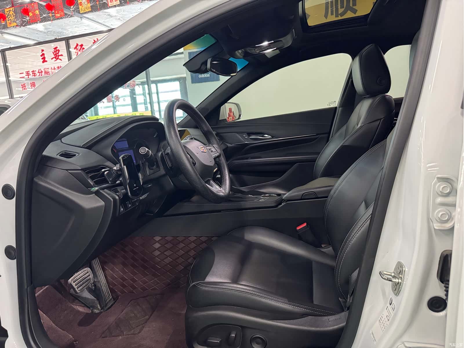 Cadillac CT4, 2020 4