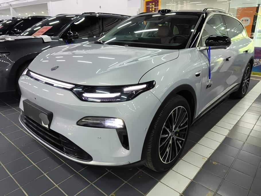 Leapmotor C11