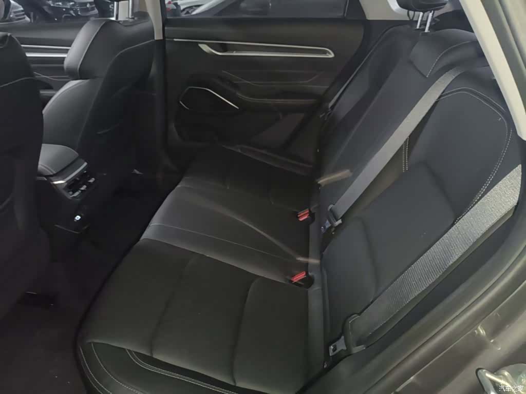 Geely Emgrand, 2024 17