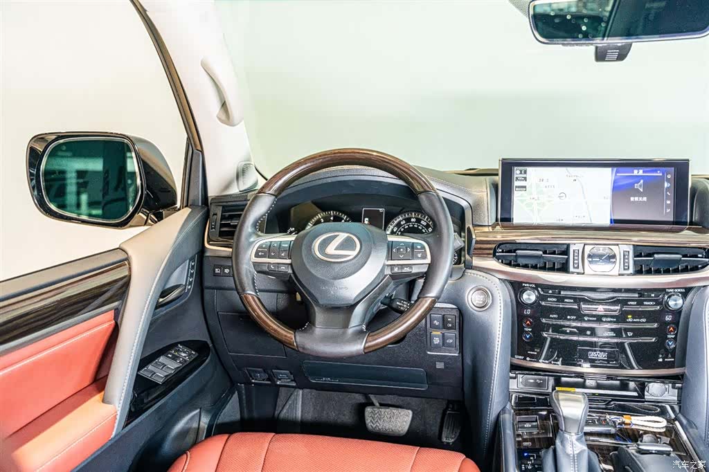 Lexus LX, 2022 11