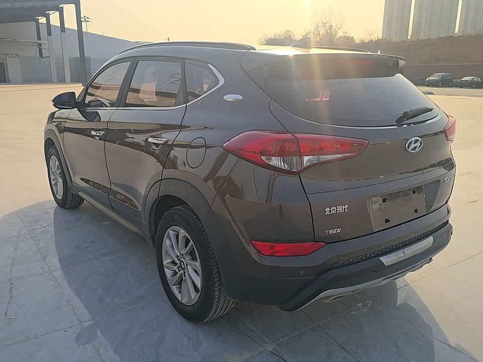 Hyundai Tucson