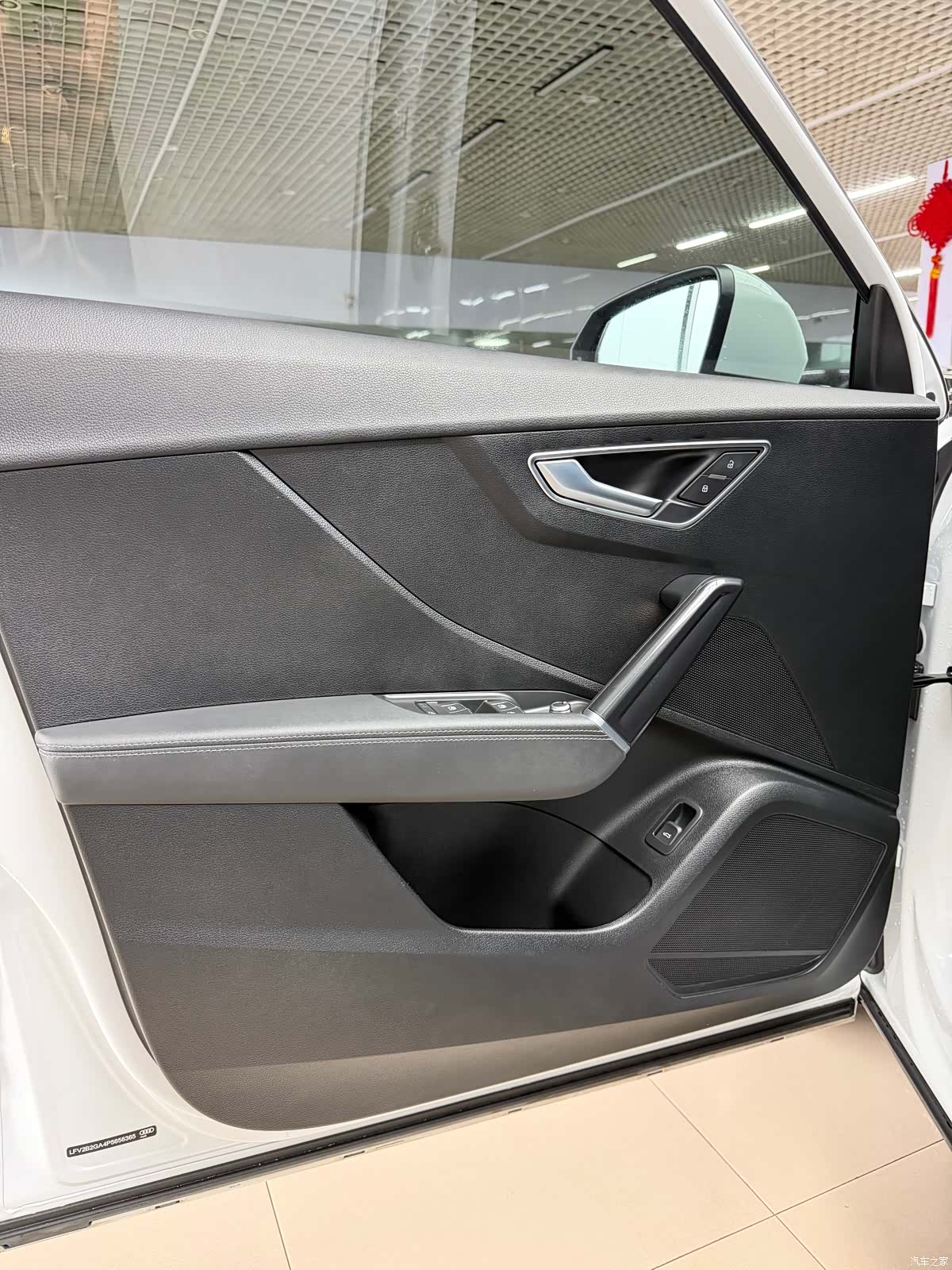 Audi Q2L, 2023 7