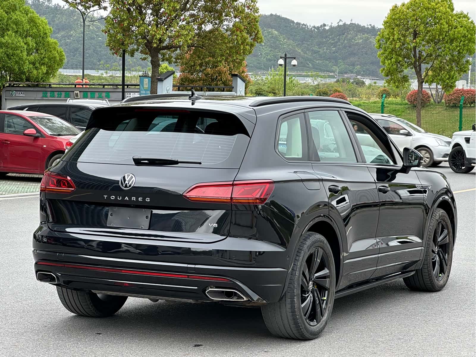 Volkswagen Touareg, 2022 3