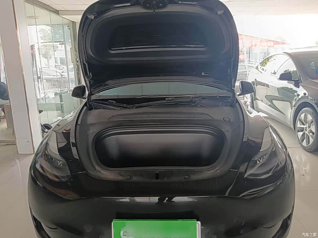 Tesla Model Y, 2023 20