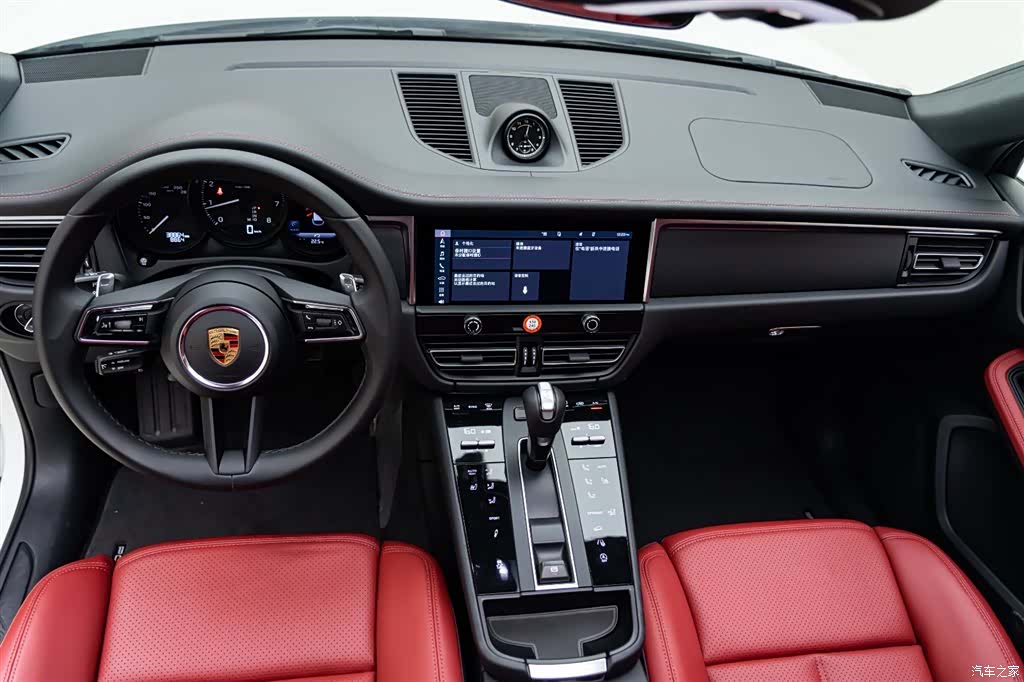 Porsche Macan, 2023 10