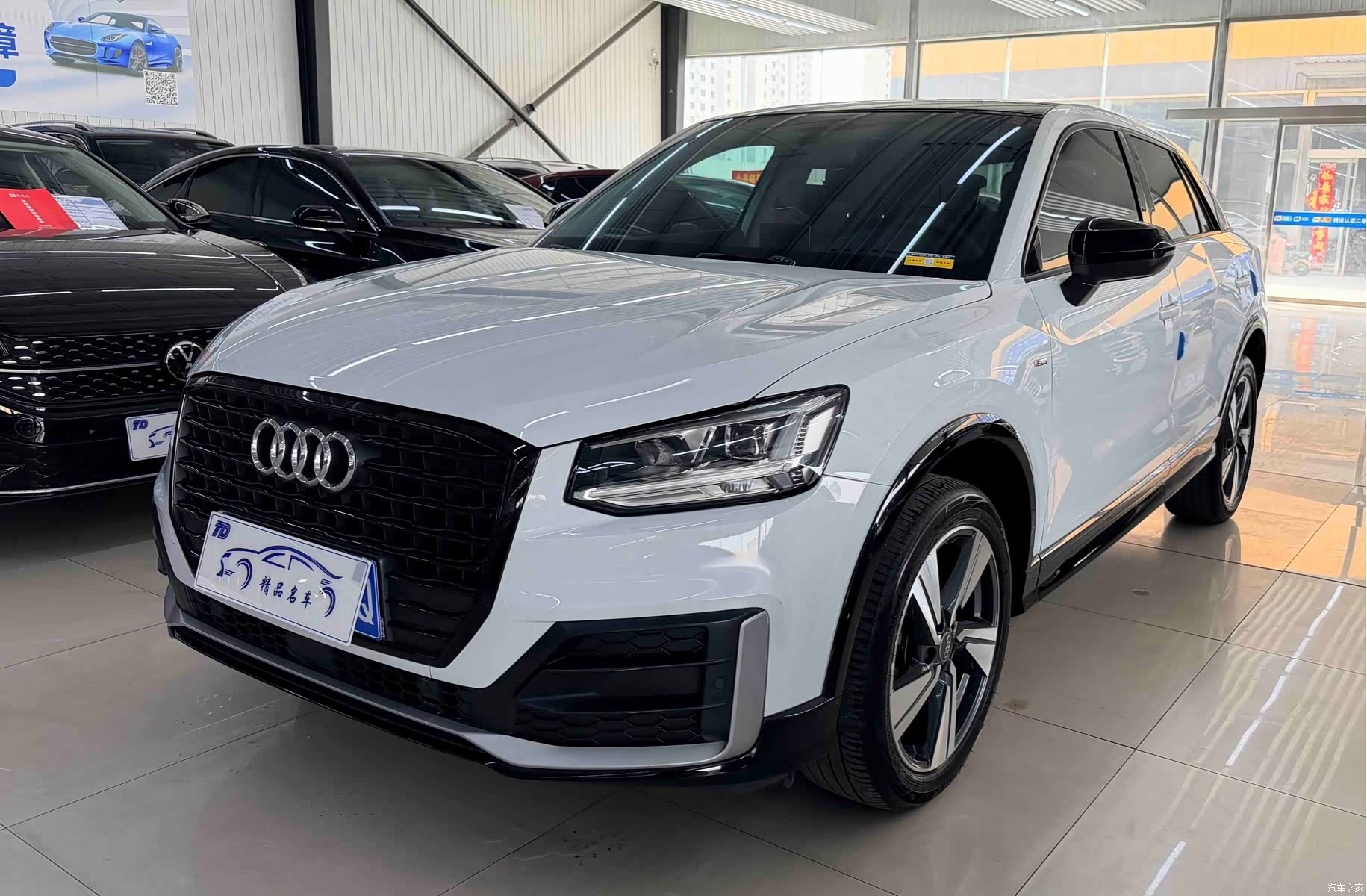 Audi Q2L, 2021 1