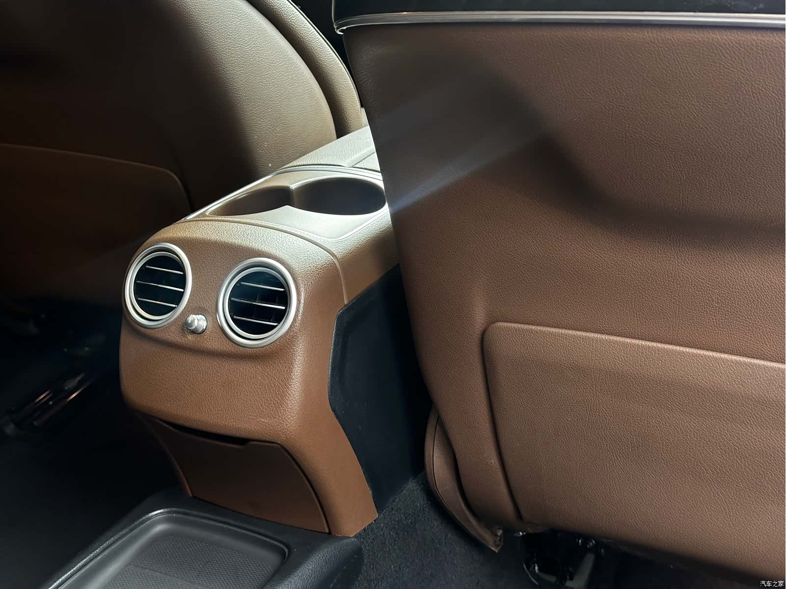 Mercedes-Benz E-Class, 2018 20