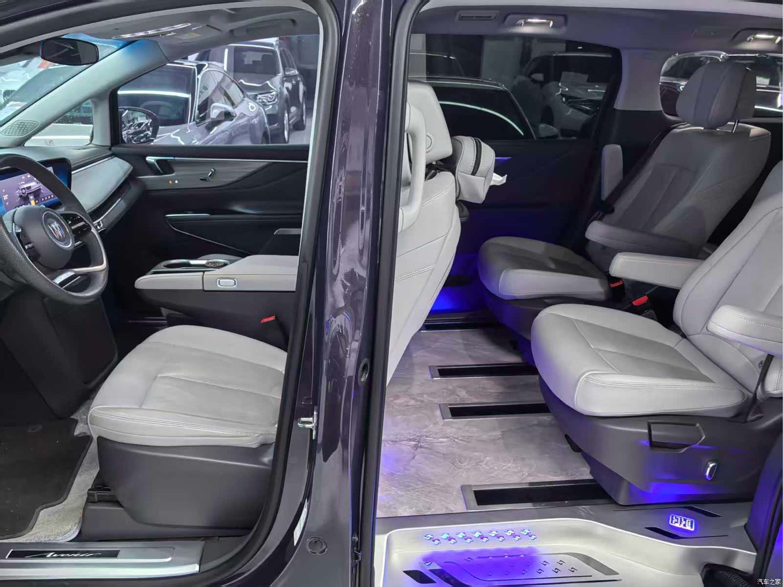 Buick GL8, 2024 все фото