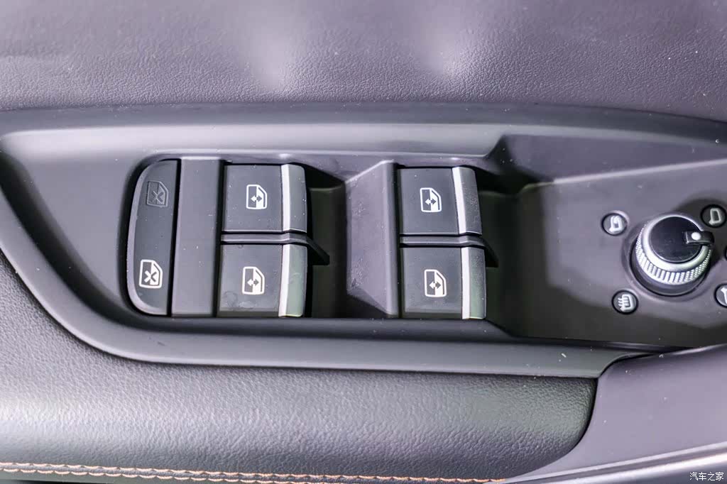 Audi Q5L, 2019 15