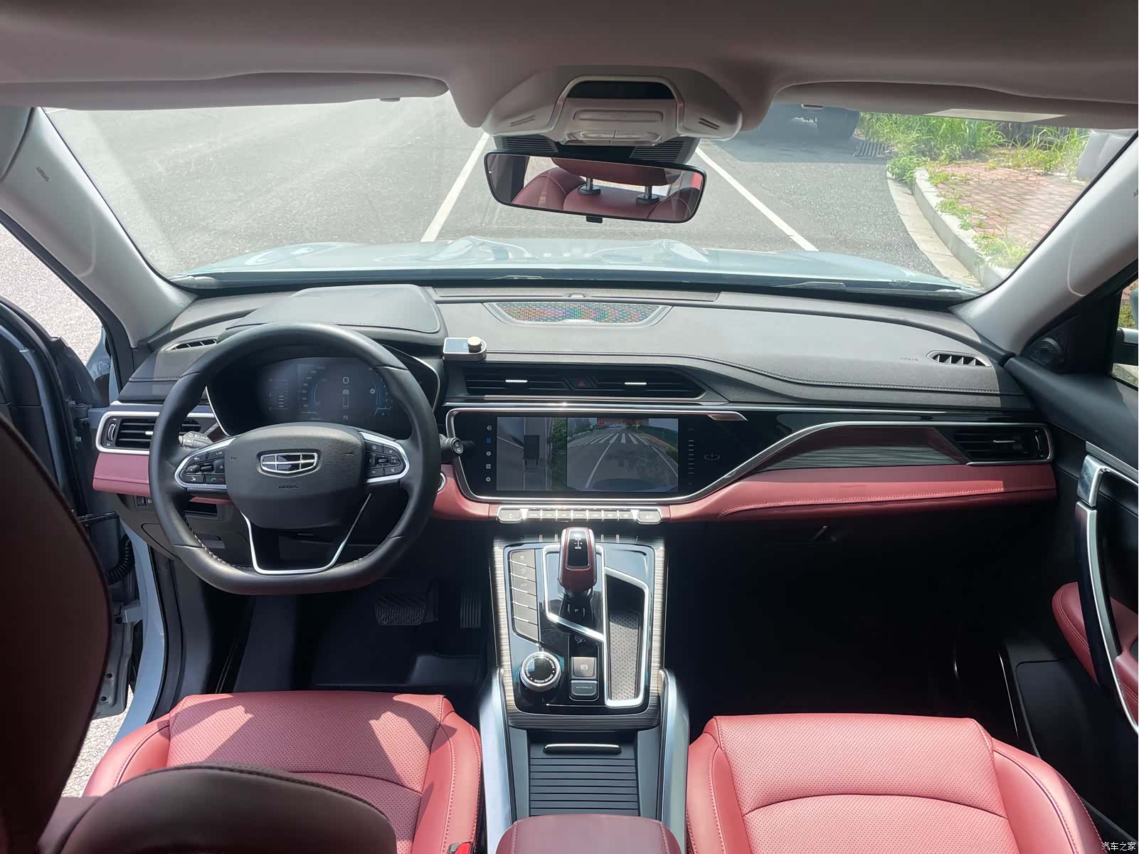 Geely Boyue, 2022 18