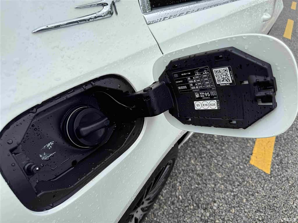 Mercedes-Benz C-Class, 2025 35