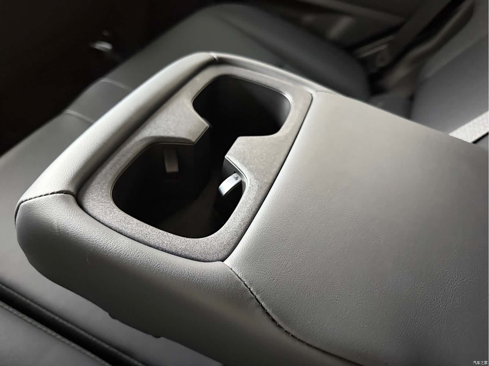 Lexus GX, 2025 20