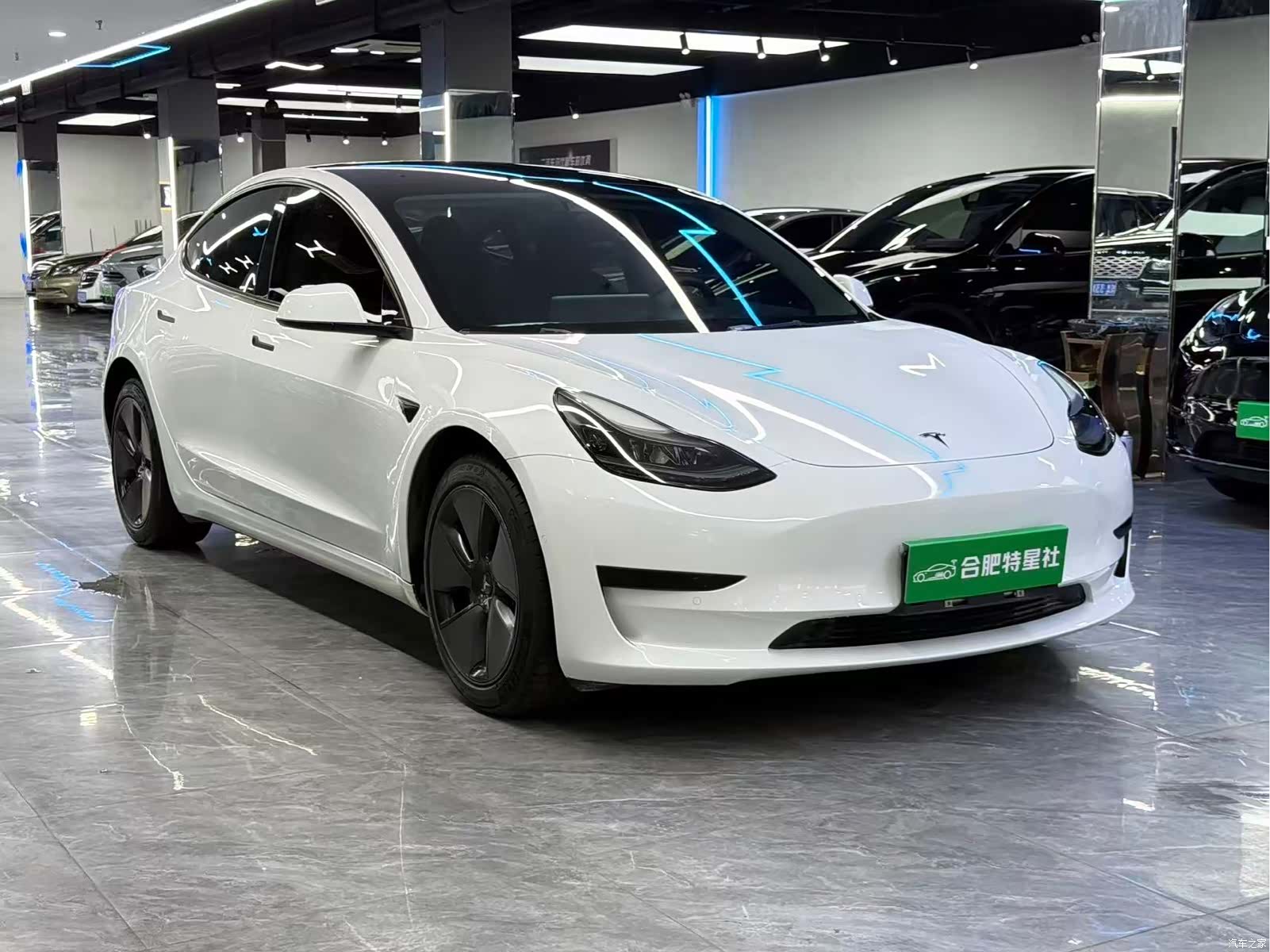 Tesla Model 3, 2022 1