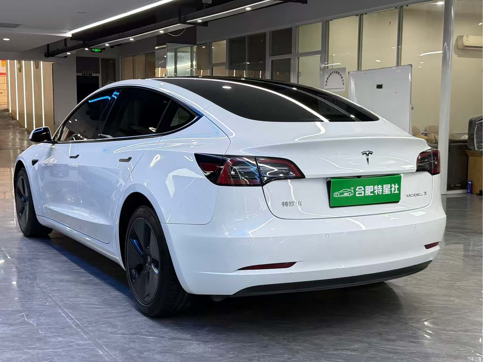 Tesla Model 3, 2022 9
