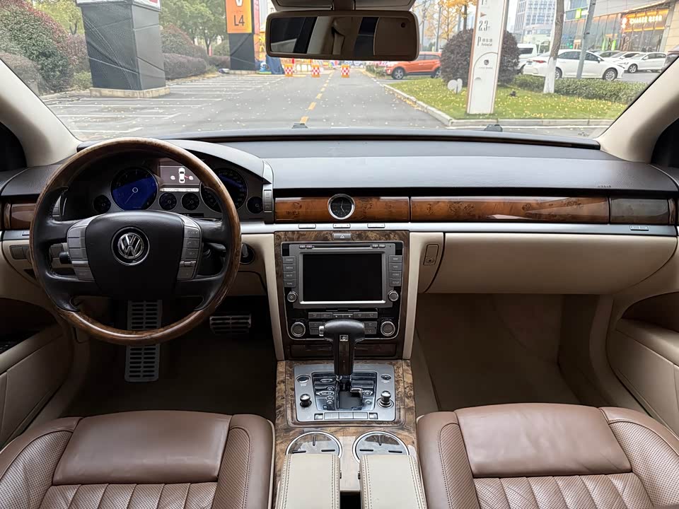 Volkswagen Phaeton