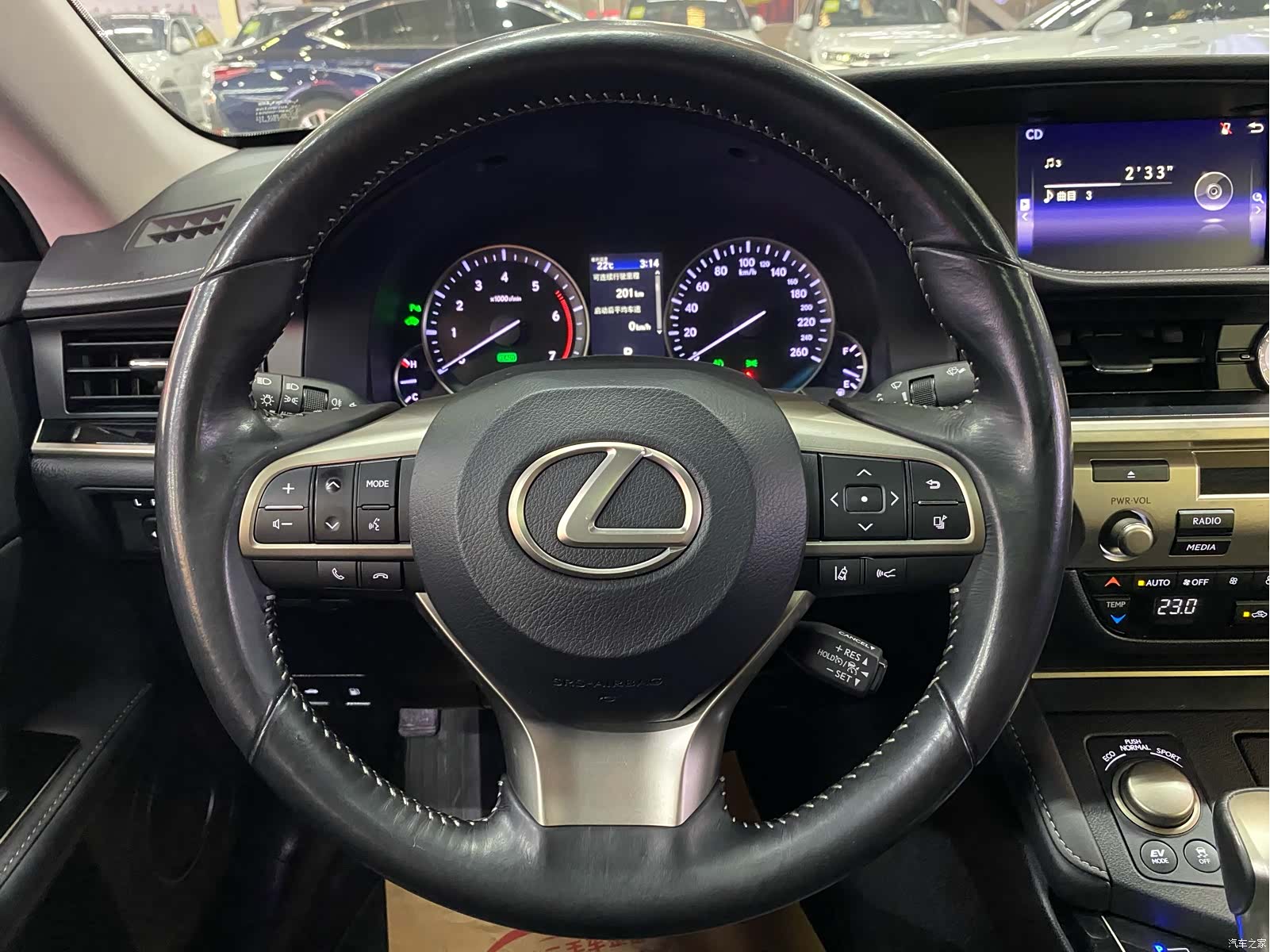 Lexus ES, 2017 10