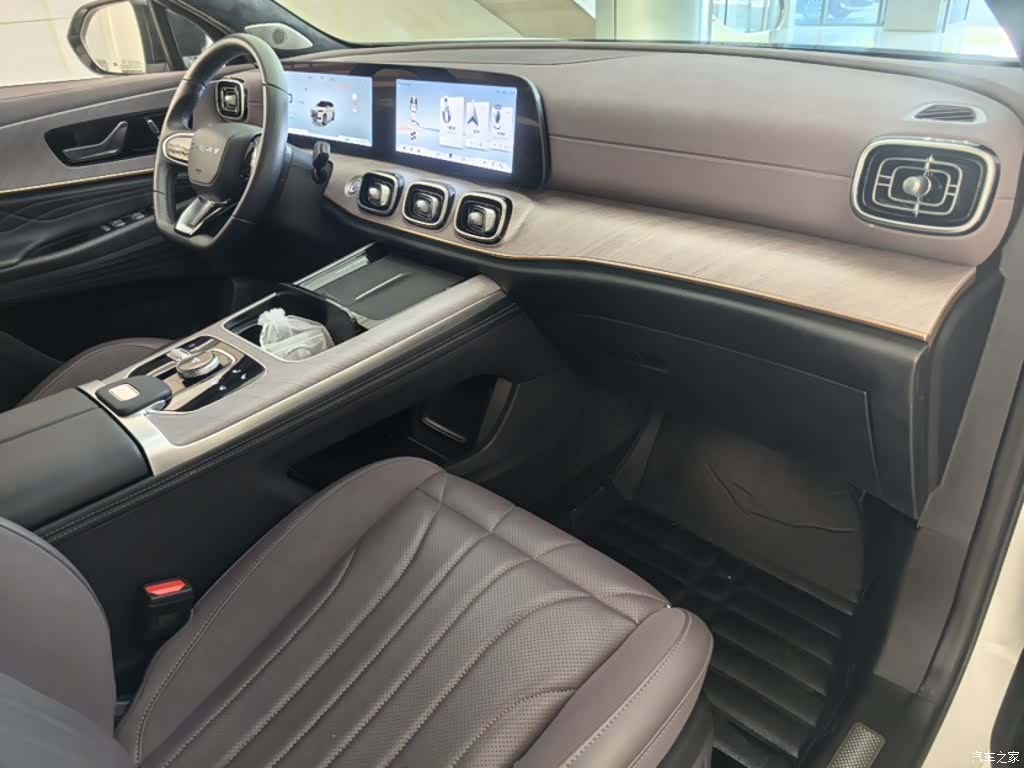 Chery Tiggo 9, 2025 14