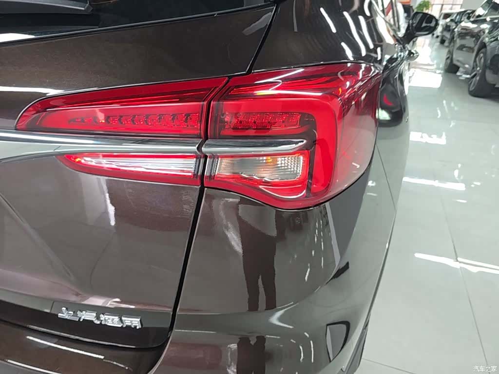 Buick Envision Plus, 2021 8