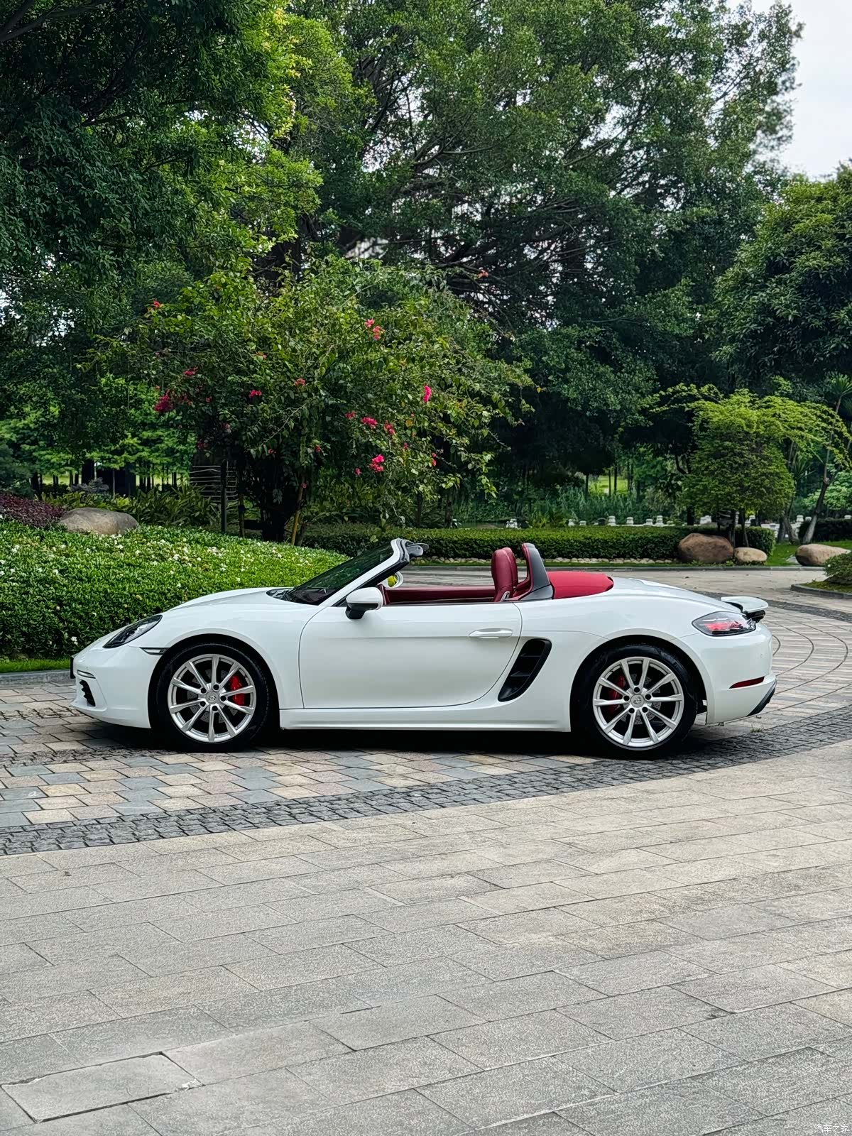 Porsche Boxster, 2018 9