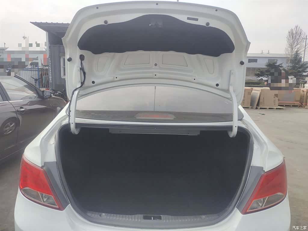 Hyundai GLS, 2016 19