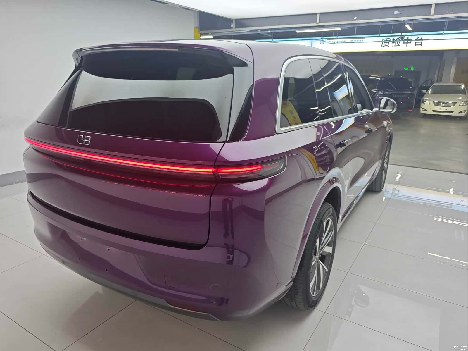 Li Auto L8, 2023 25