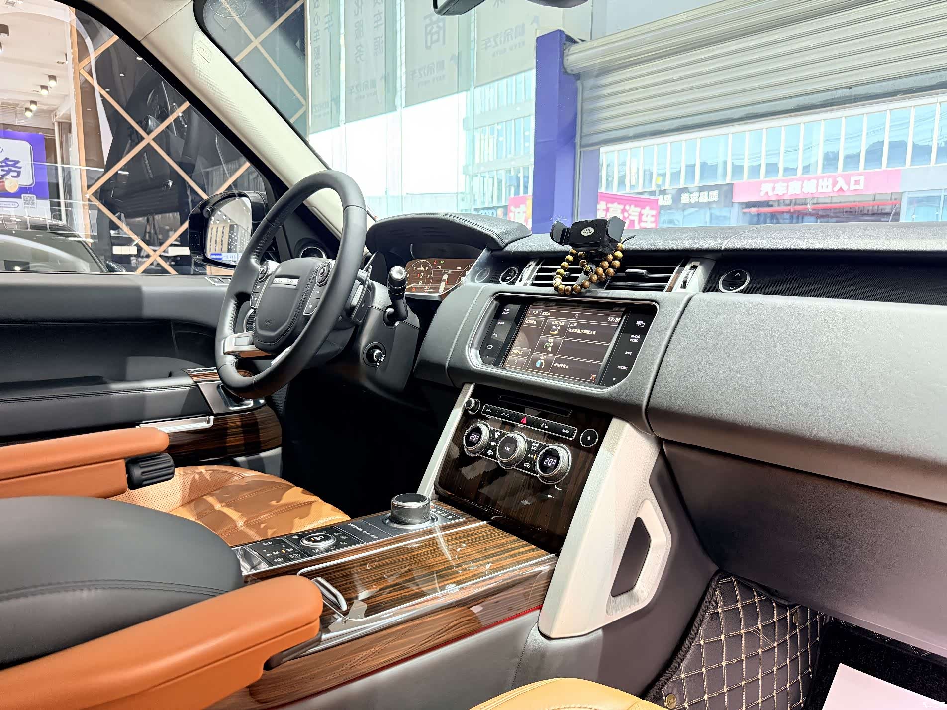 Land Rover Range Rover, 2014 15