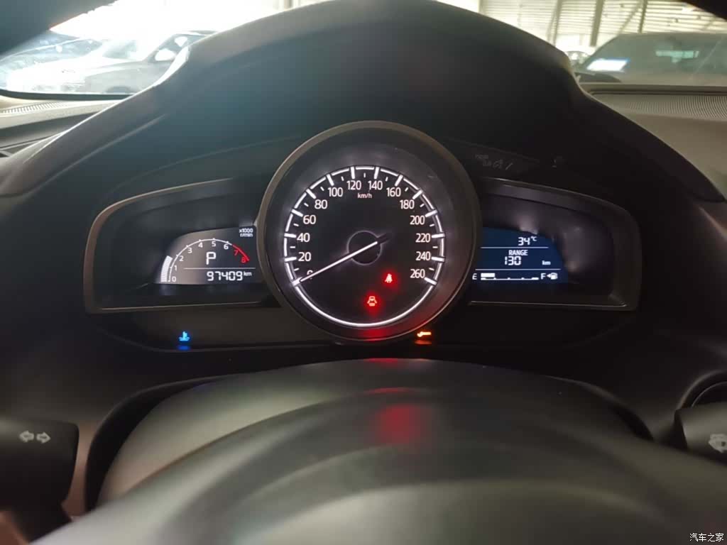 Mazda Mazda3, 2017 12