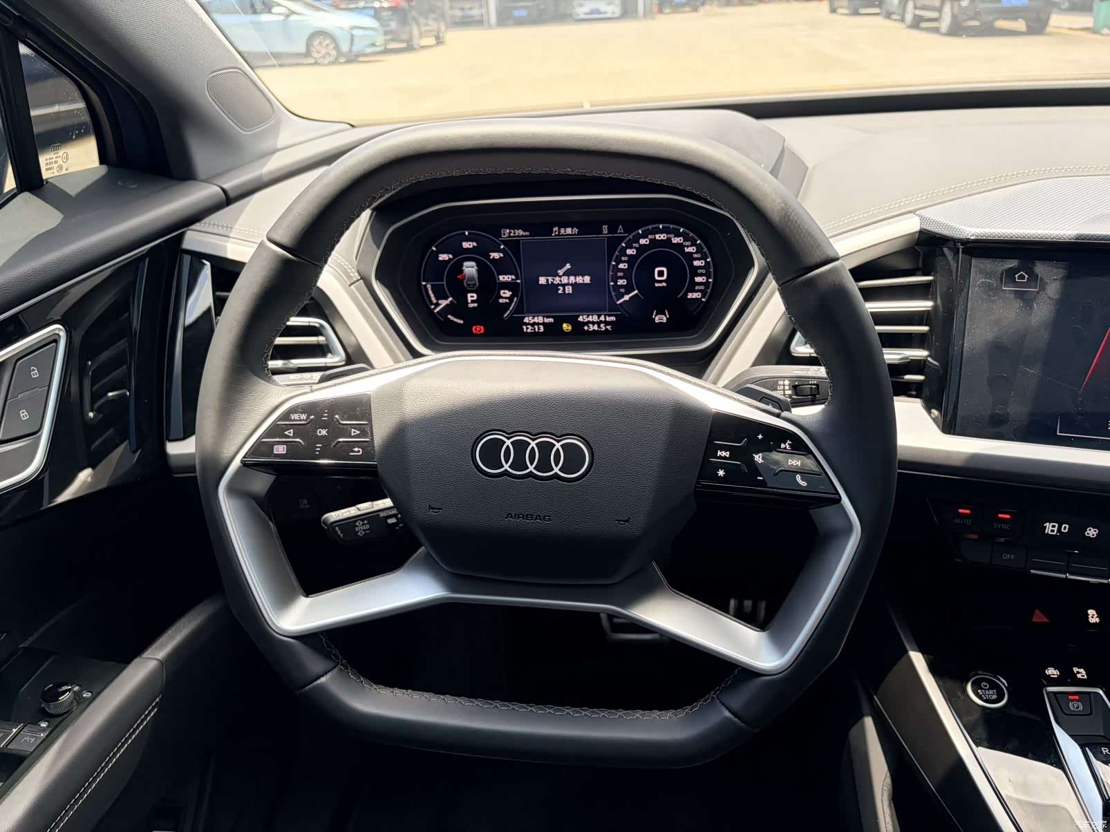 Audi Q4 e-tron, 2025 12