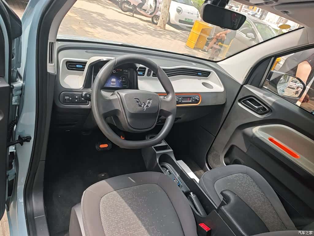Wuling MINIEV, 2022 10