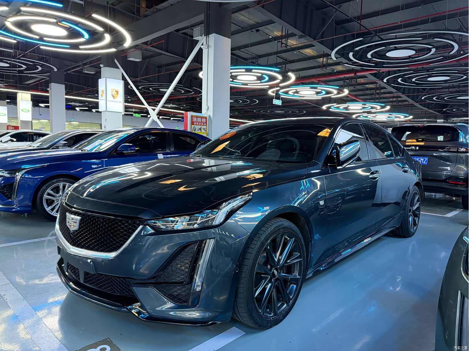 Cadillac CT5, 2022 1