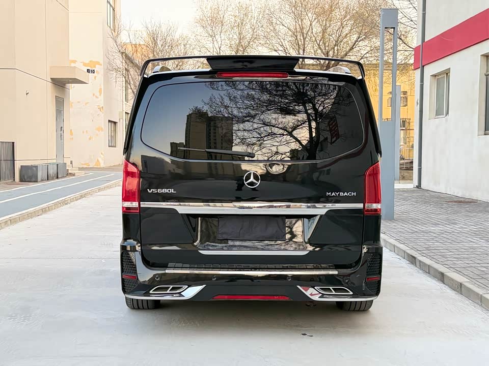 Mercedes-Benz V-class