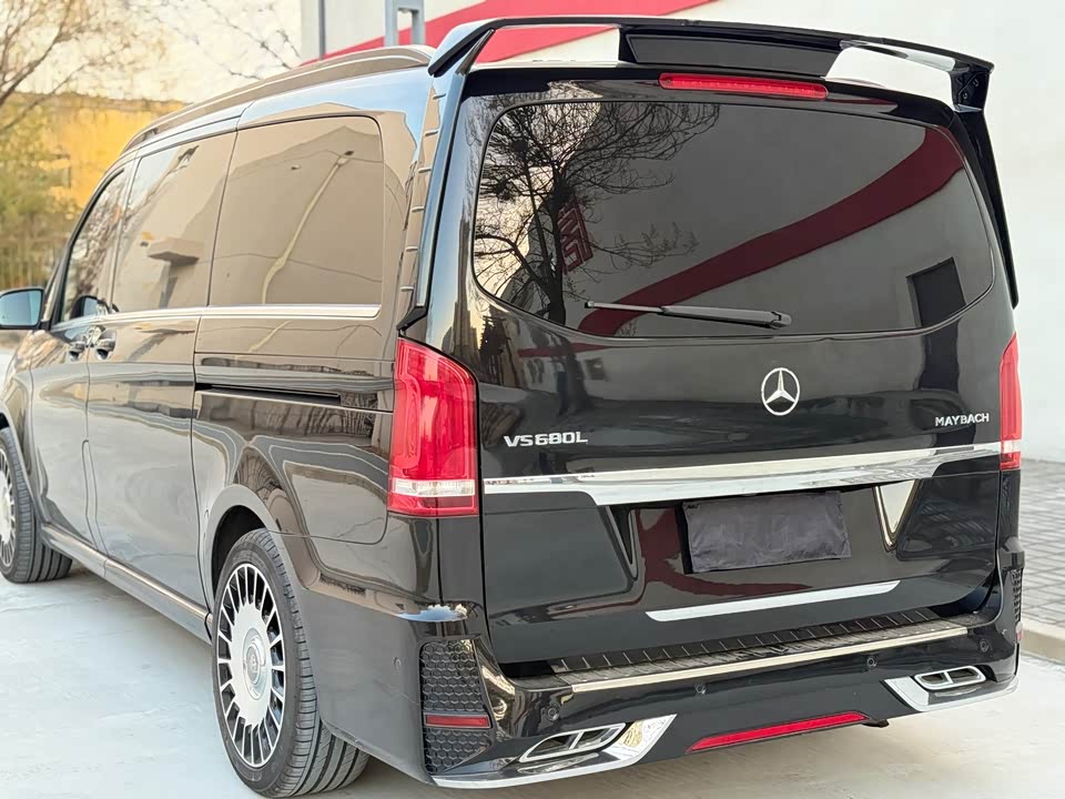 Mercedes-Benz V-class