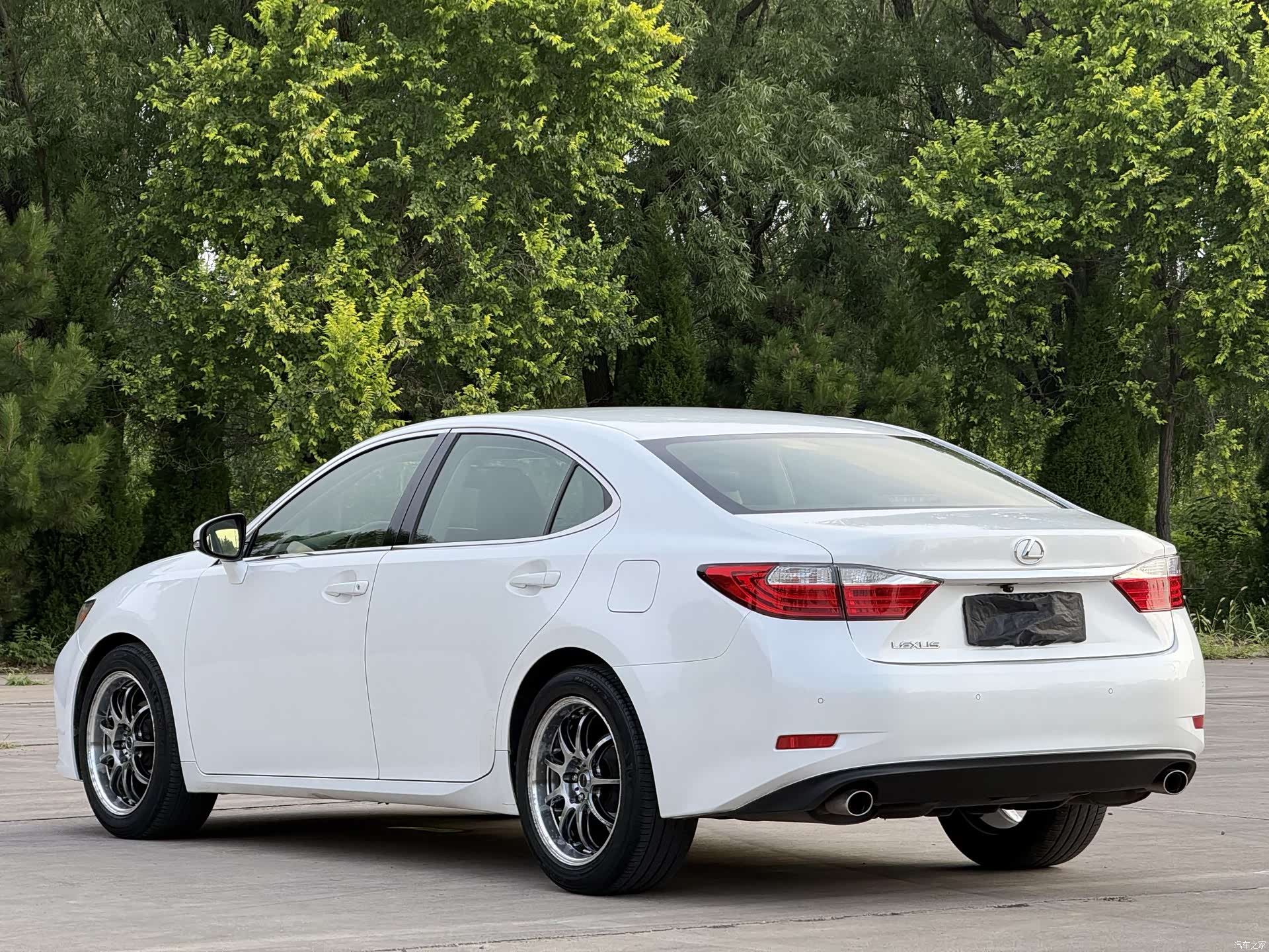 Lexus ES, 2015 все фото