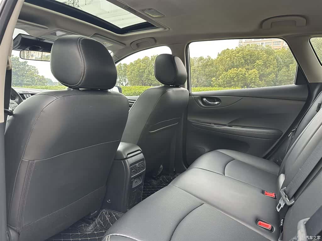 Nissan Tiida, 2021 12