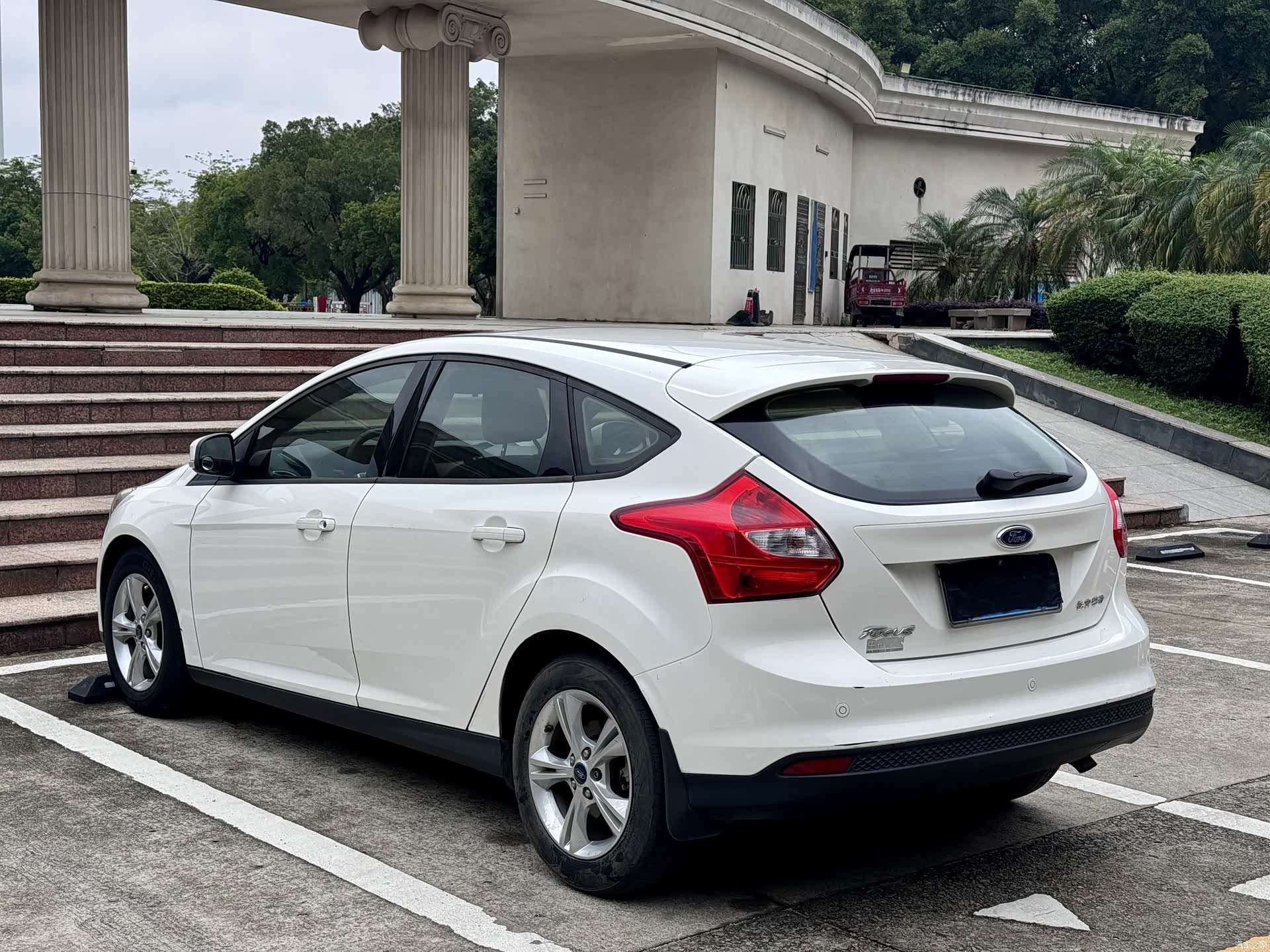 Ford Focus, 2014 8